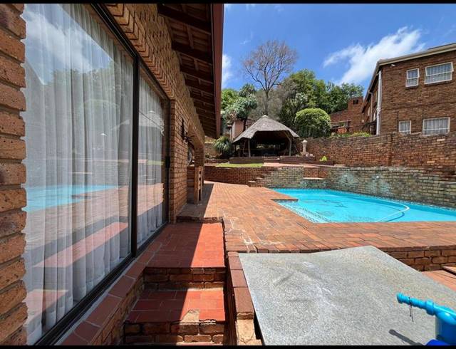 5 BEDROOM HOUSE FOR SALE IN BASSONIA